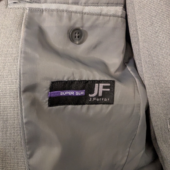 J. Ferrar Grey 36S Suit - 28x30 Pants - Picture 4 of 7